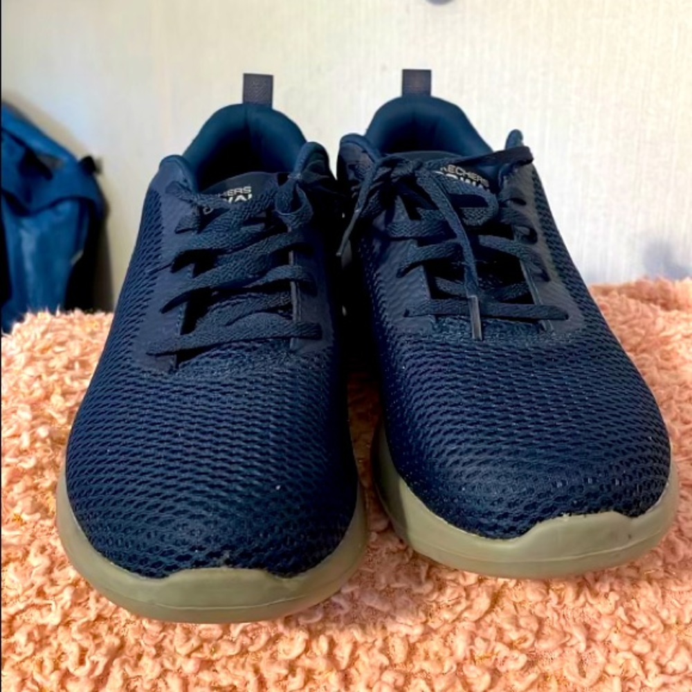 Skechers Go Walk Tennis Shoes